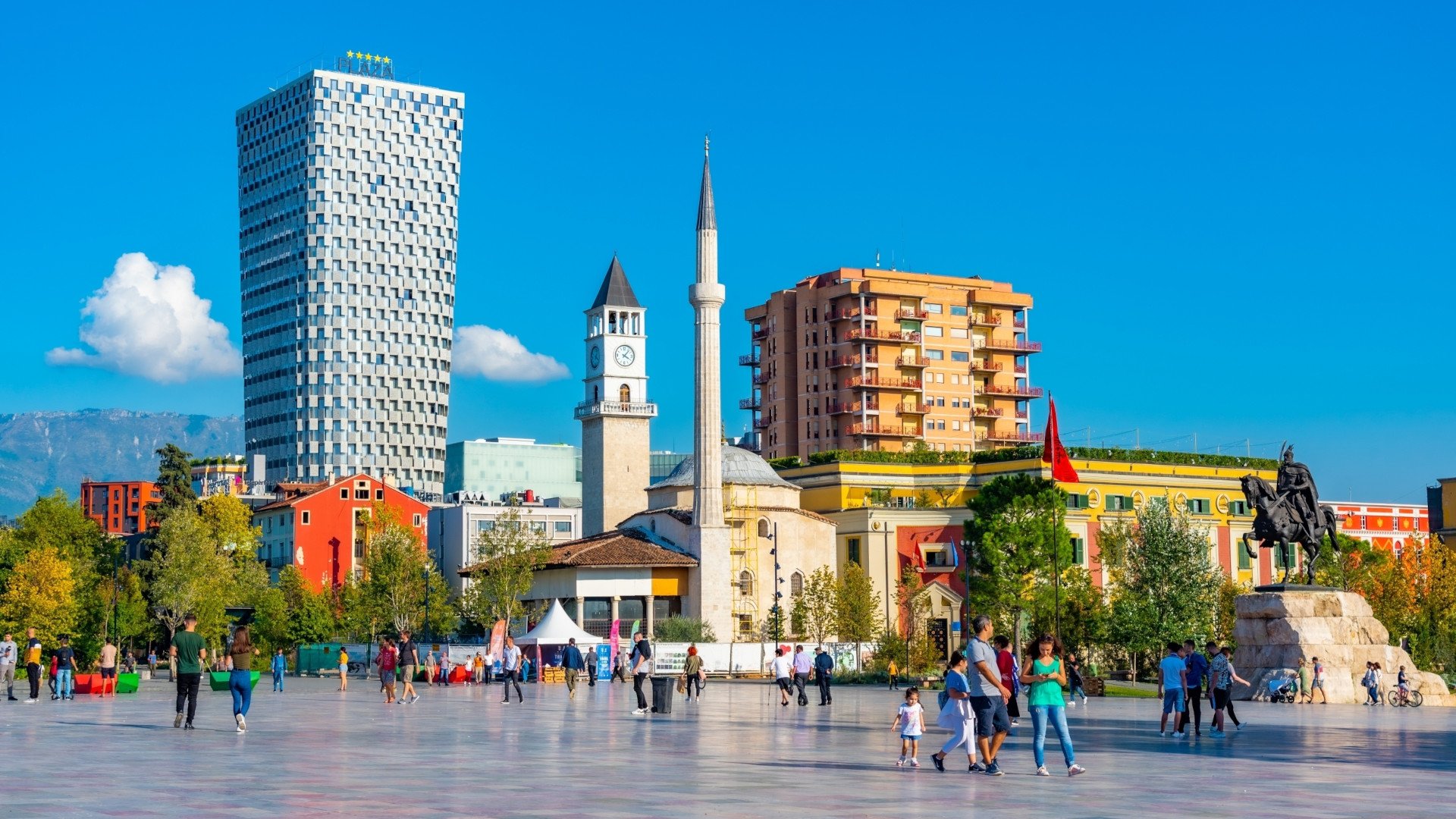Albanija