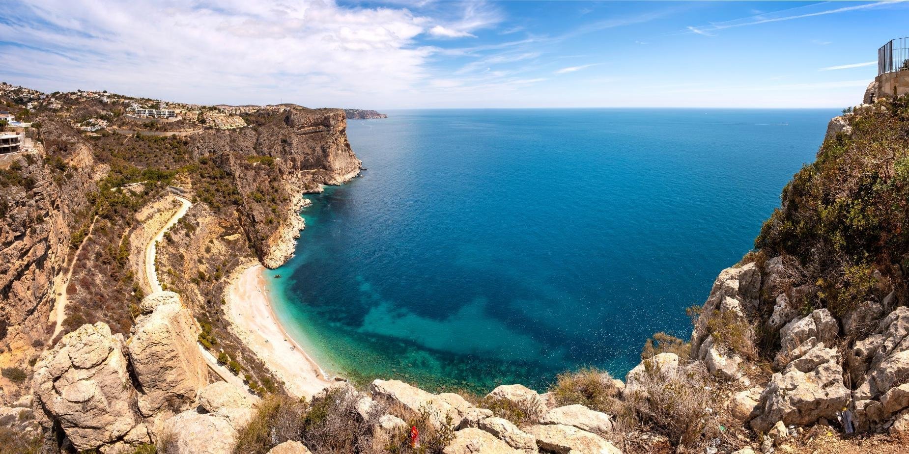 Costa Blanca és Costa del Sol nyaralás: Útikalauz a mediterrán paradicsomokhoz