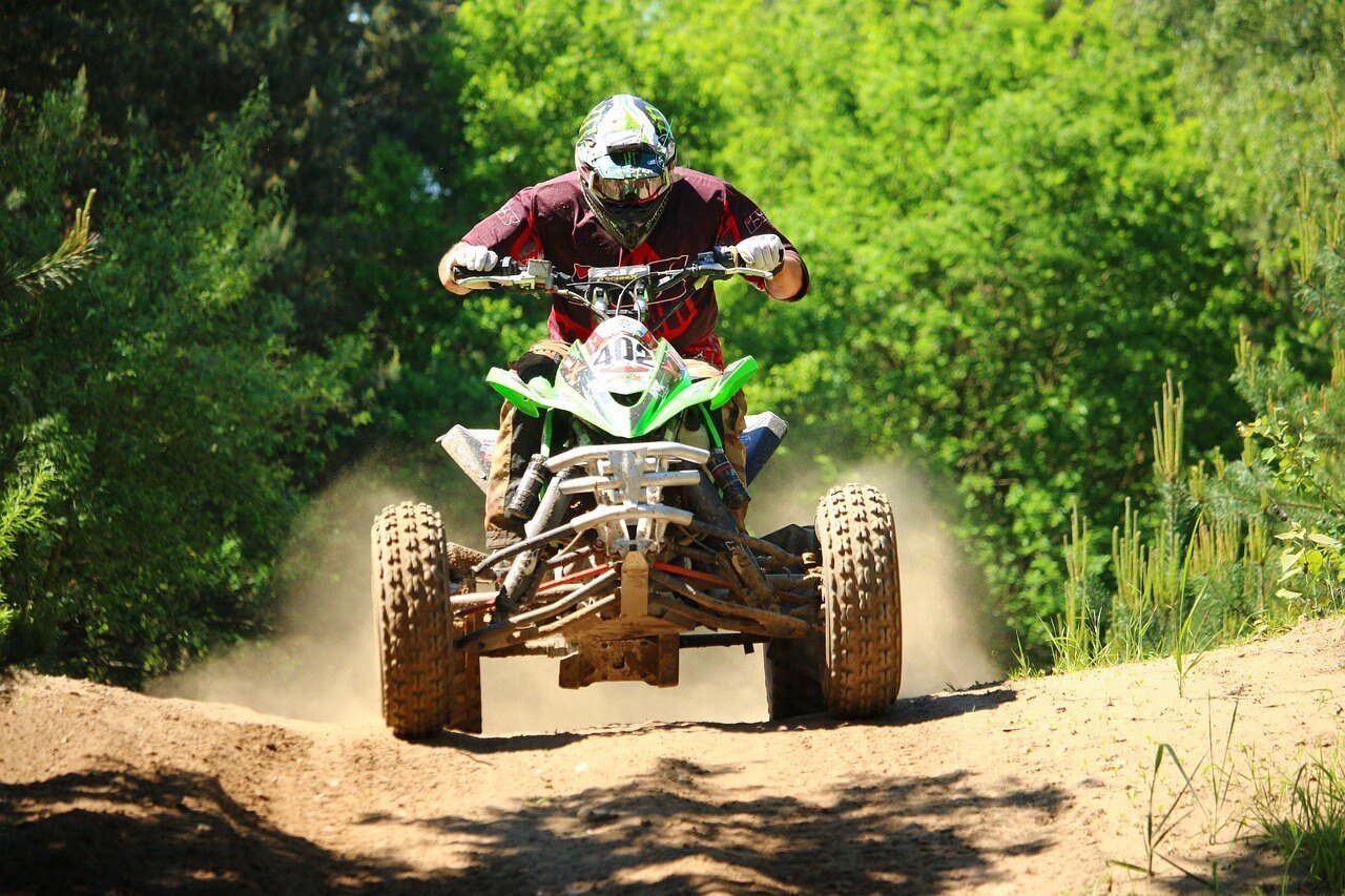 quad-2381212_1280
