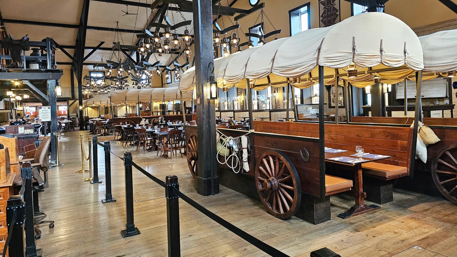 hotele-przy-disneyland-paris-ktory-wybrac-podpowiadamy-galeria-2