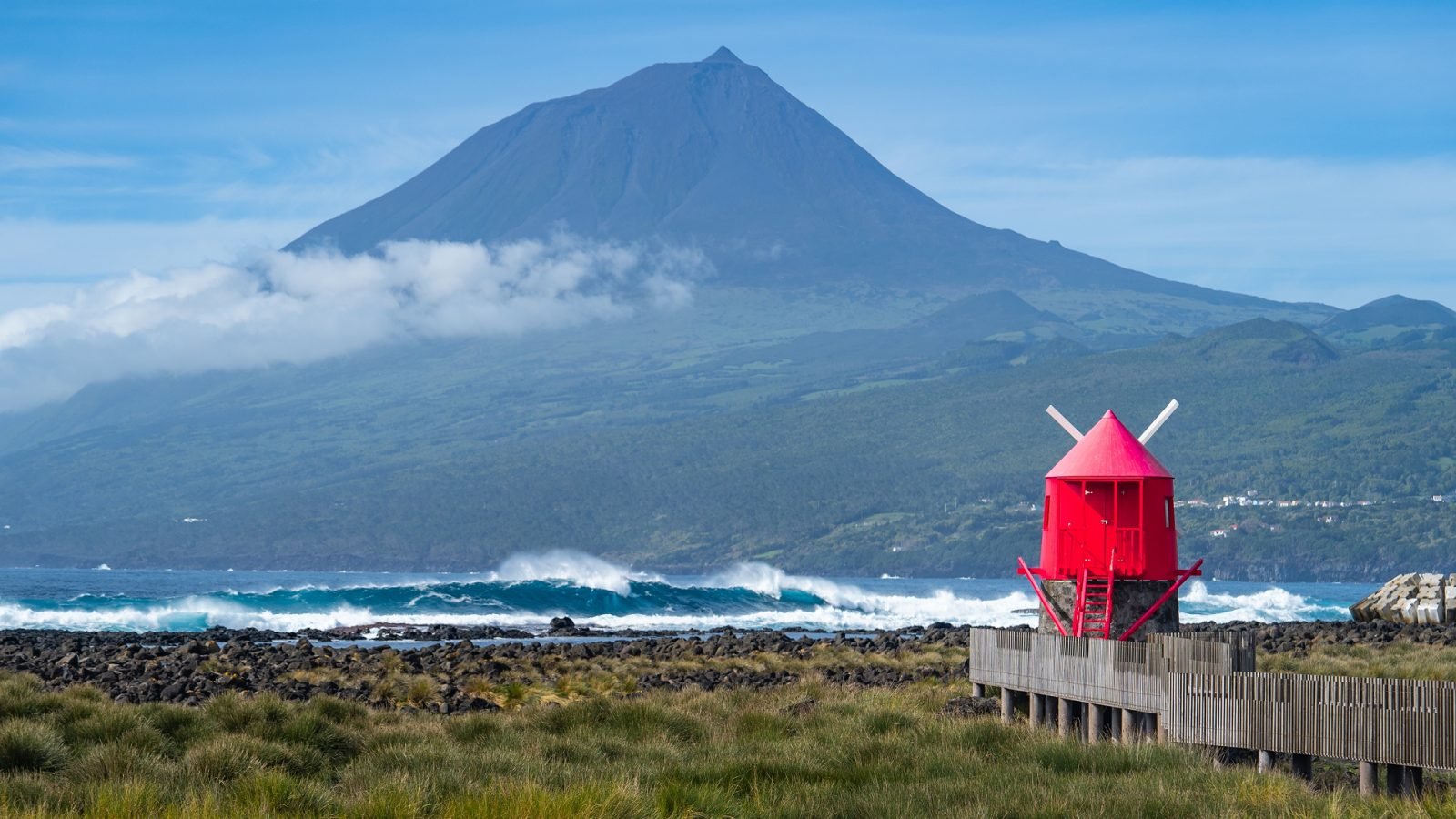 Widok na wulkan Azorów na wyspie Pico