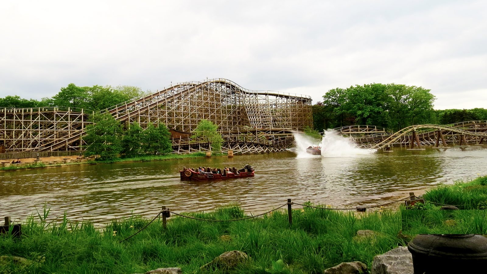 Drewniany rollercoaster Efteling