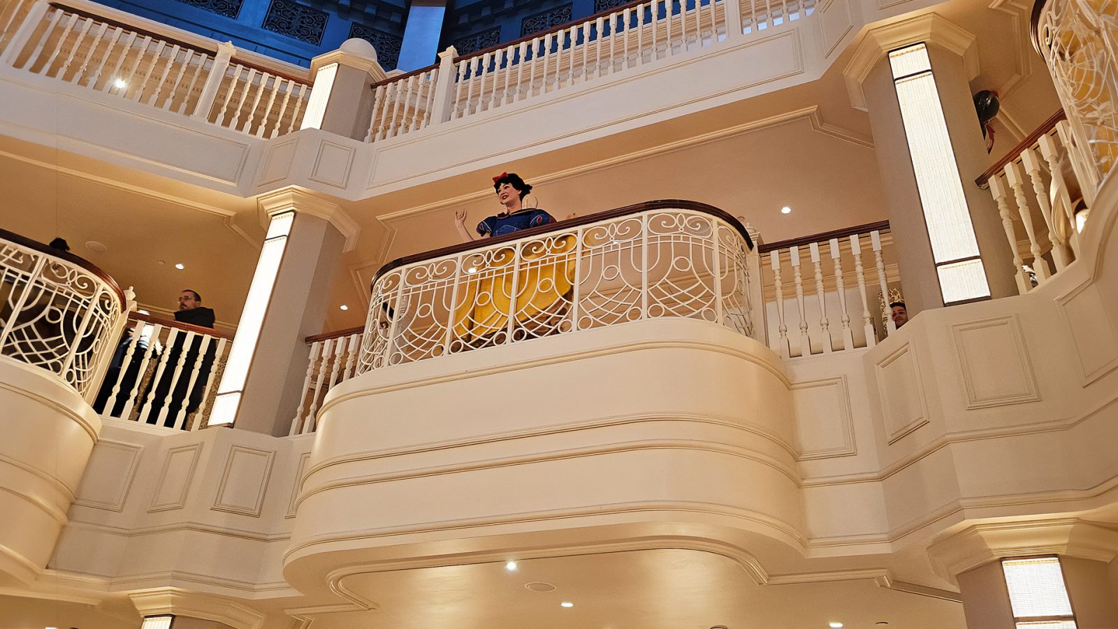 hotele-przy-disneyland-paris-ktory-wybrac-podpowiadamy-galeria-2