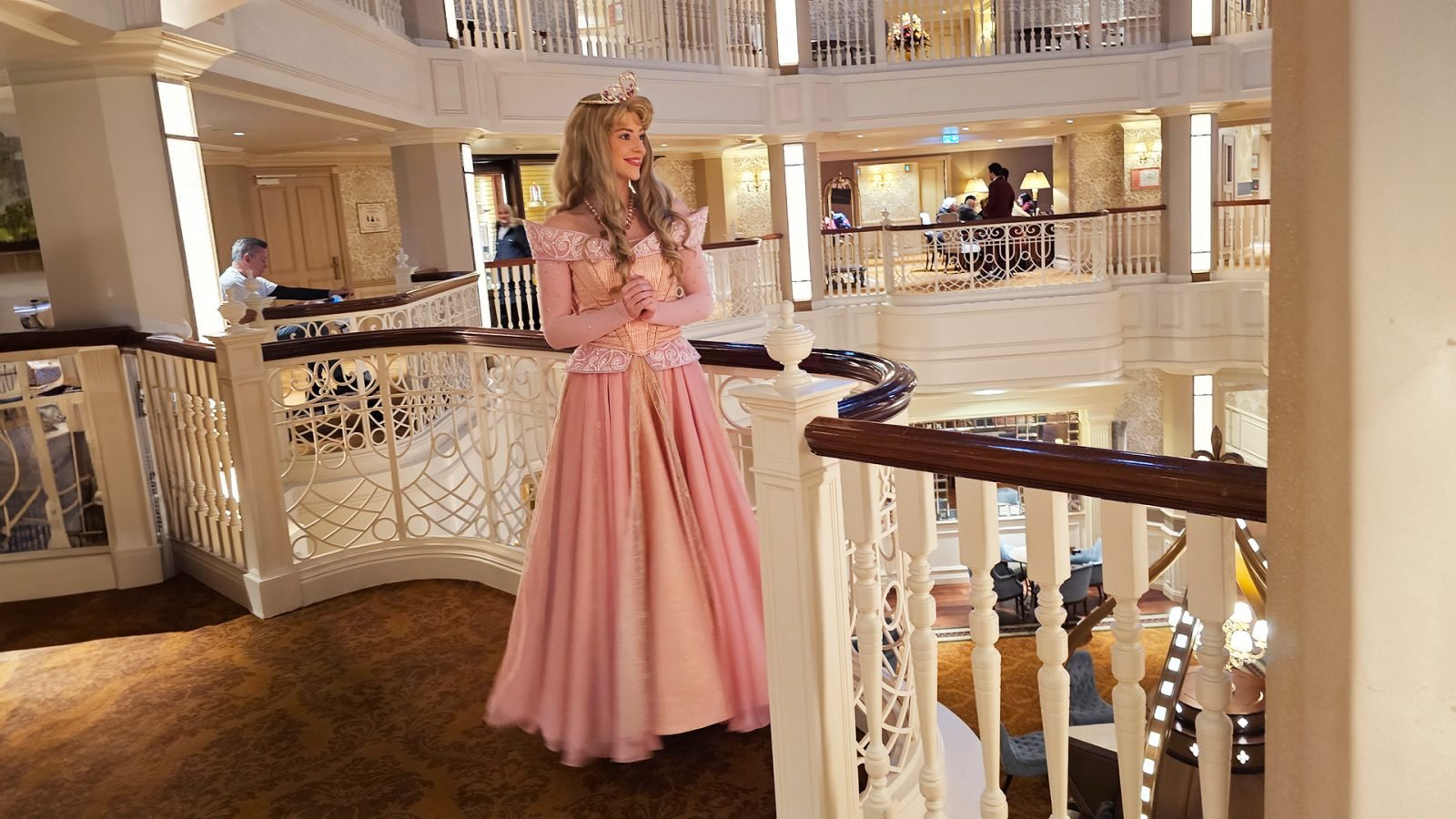 hotele-przy-disneyland-paris-ktory-wybrac-podpowiadamy-galeria-1