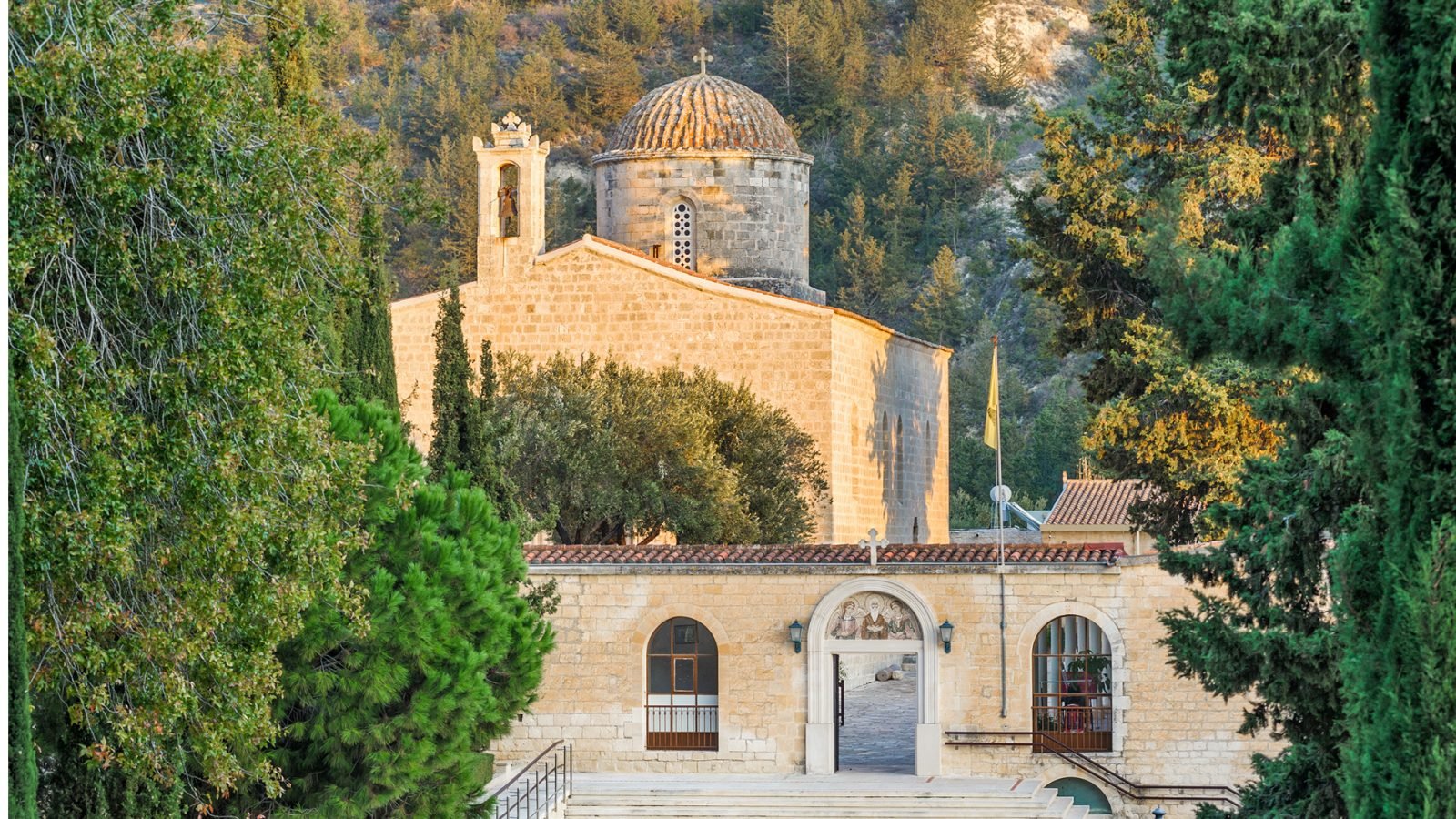 pafos-czy-larnaka-ktore-miasto-wybrac-na-wakacje-na-cyprze-galeria-2