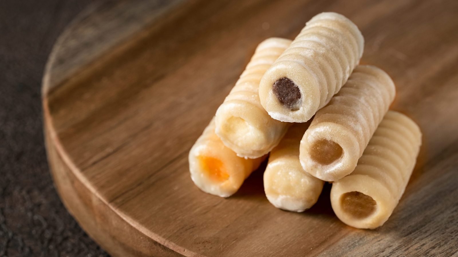 marcepanowe rurki huesos de santo