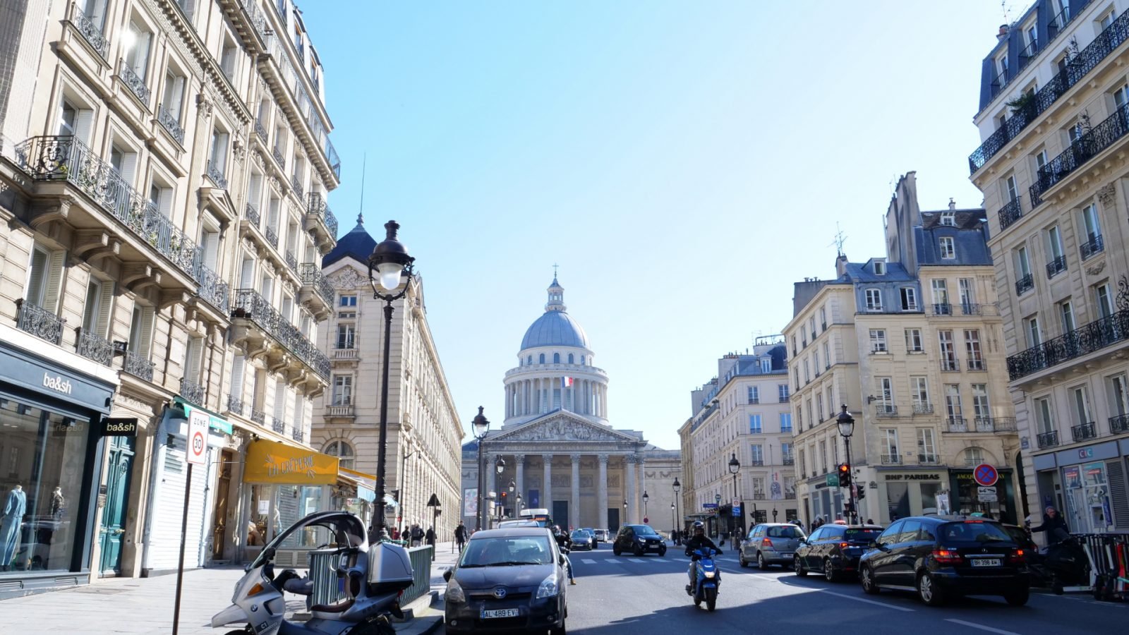 Widok na Panteon w Paryżu