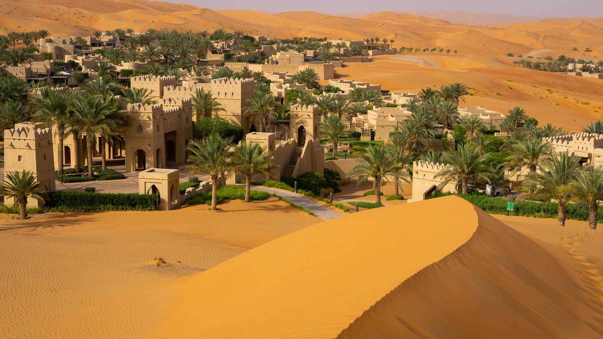 abu-dhabi-loty-zarezerwuj-bilety-na-lot-do-abu-dhabi-itaka