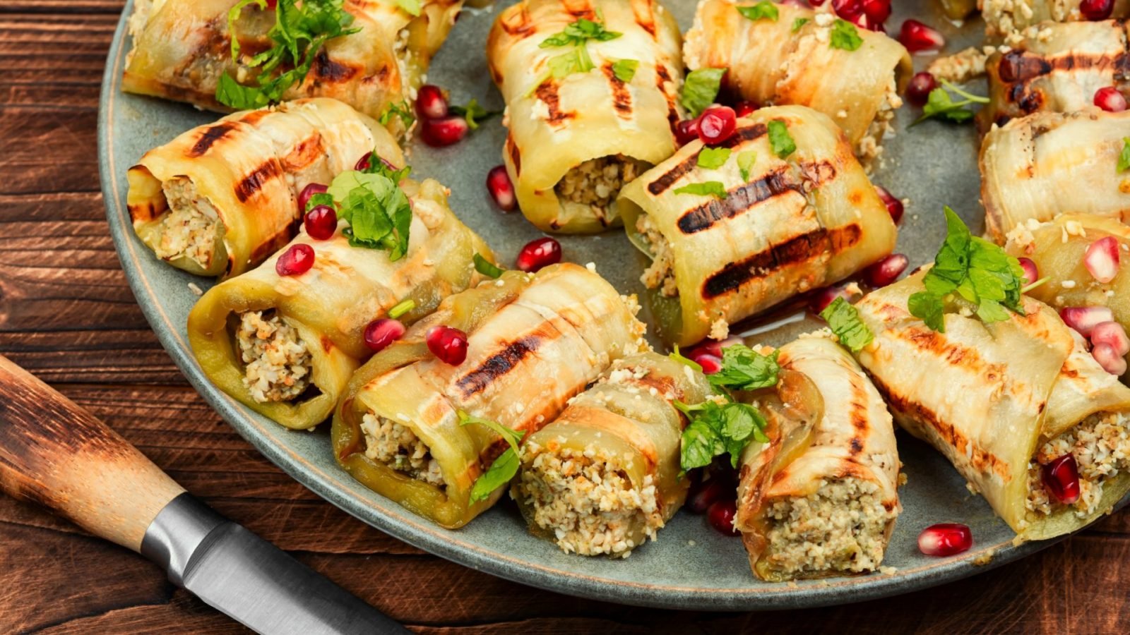 Badridżani – bakłażany z pastą orzechową