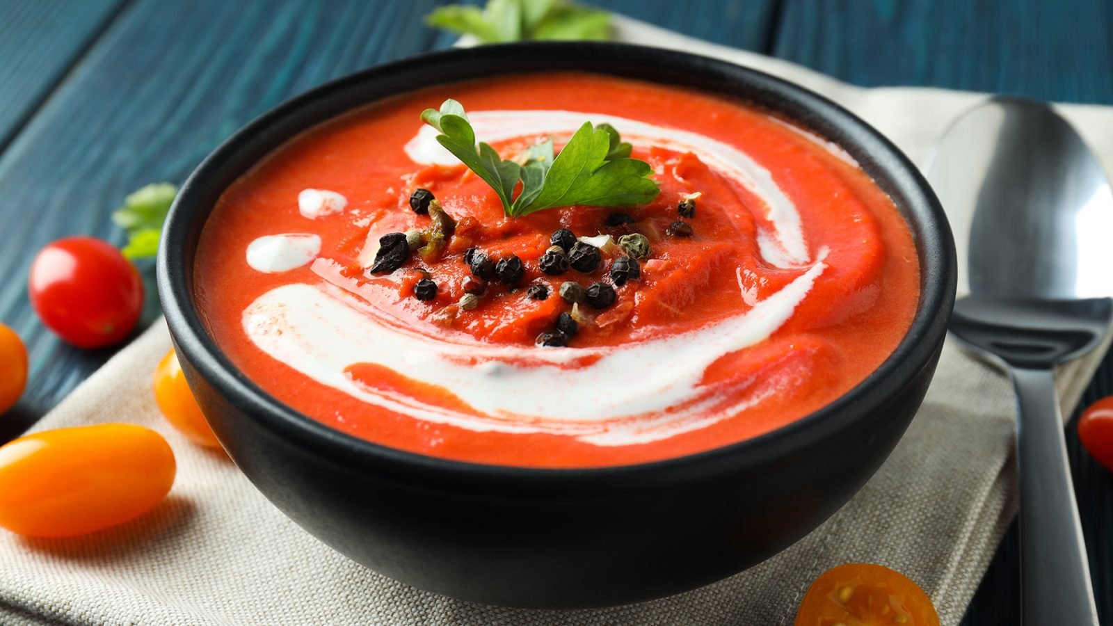 zupa-czosnkowa-gulasz-wolowy-i-knedle-co-zjesc-w-pradze-galeria-1