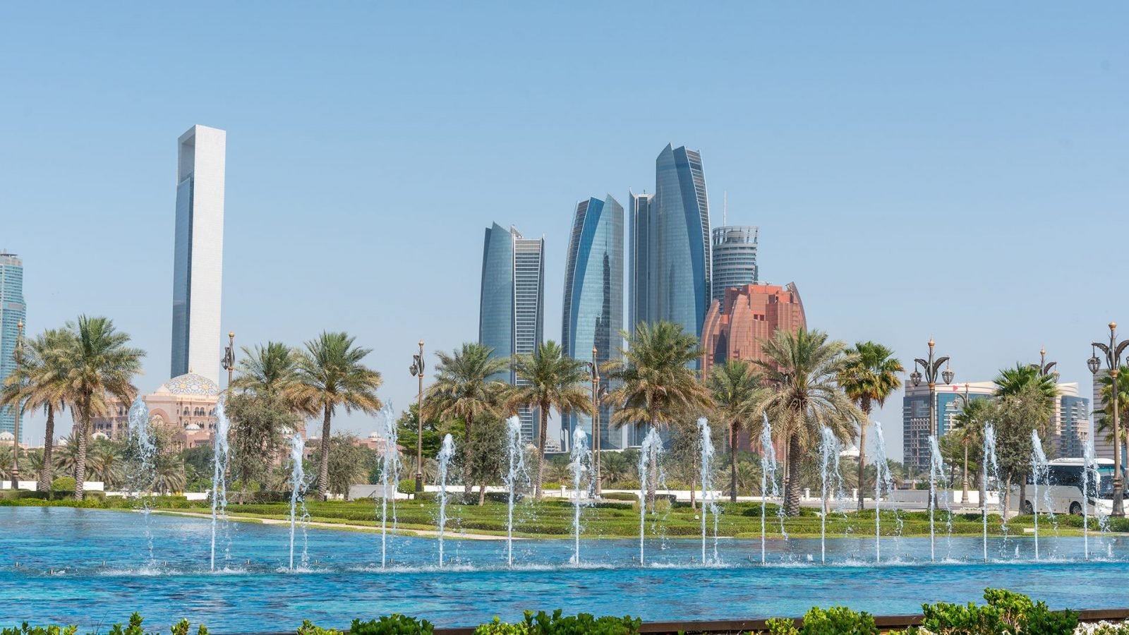 atrakcje-abu-dhabi-co-warto-zobaczyc-informacja