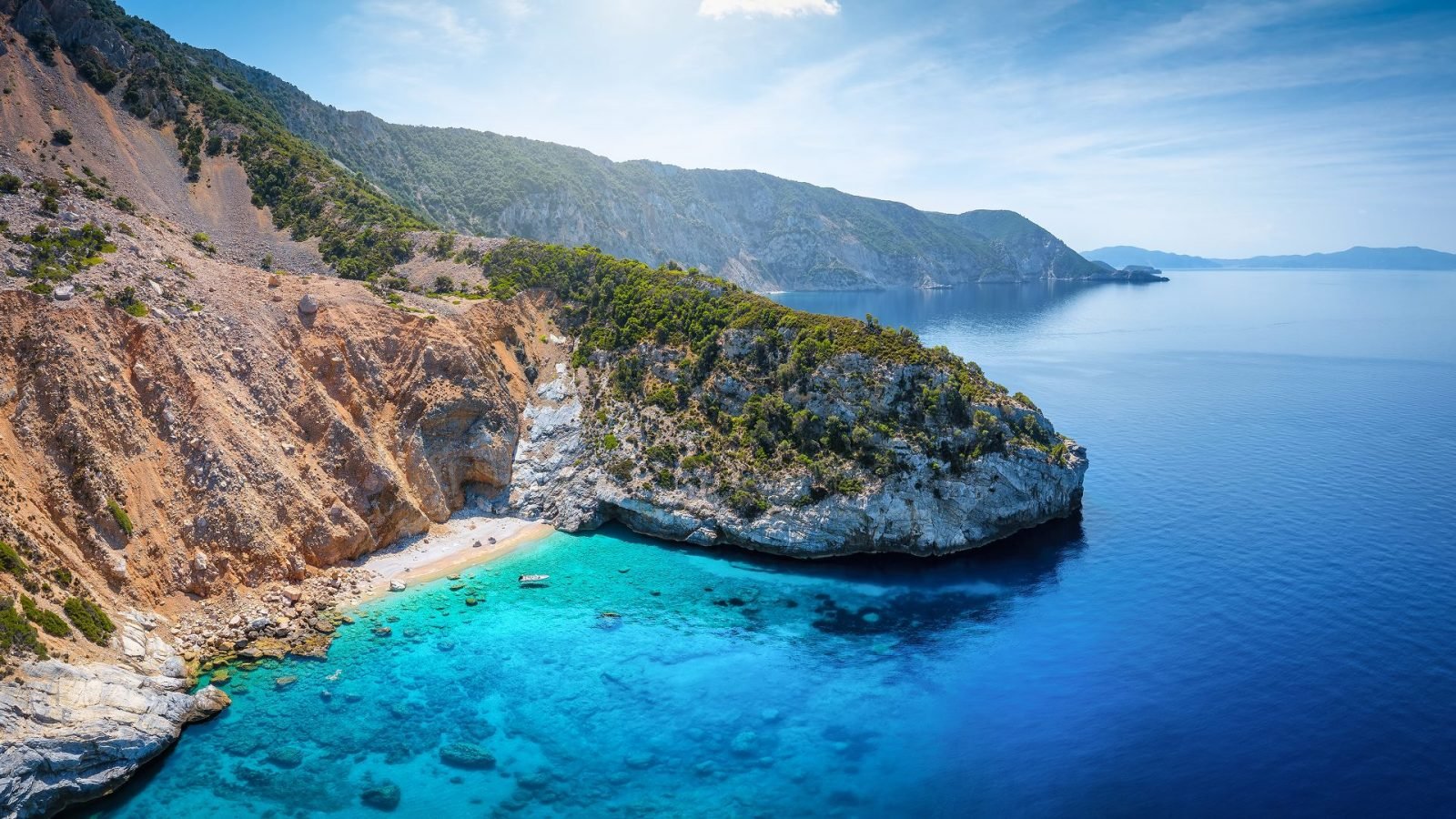 Grecja - widok na wyspę Alonissos