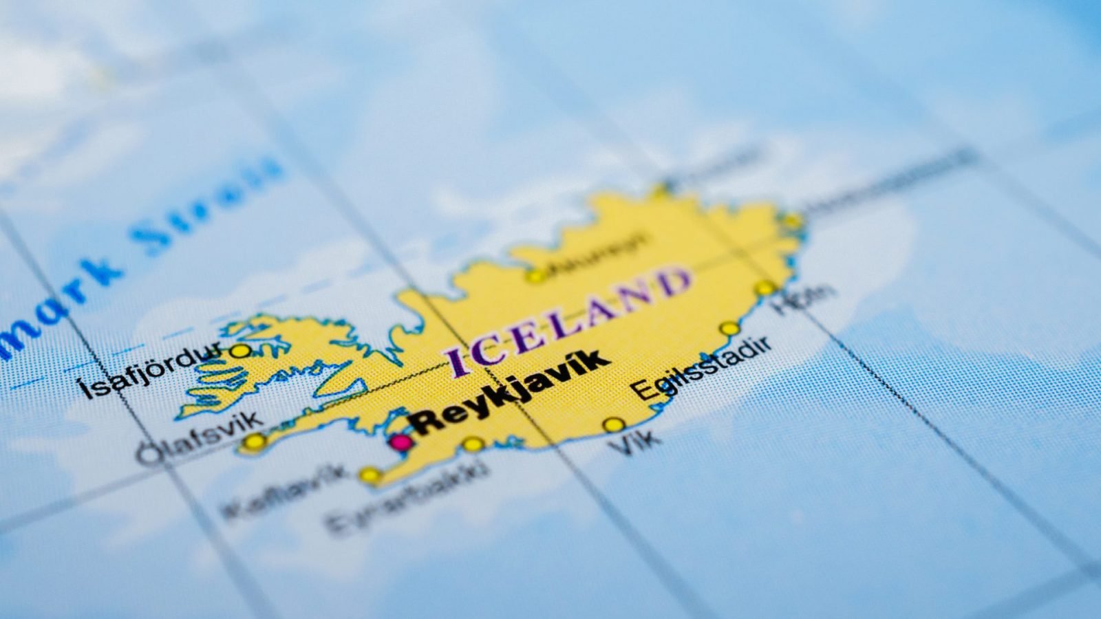 ludnosc-islandii-jacy-sa-na-co-dzien-islandczycy-informacja