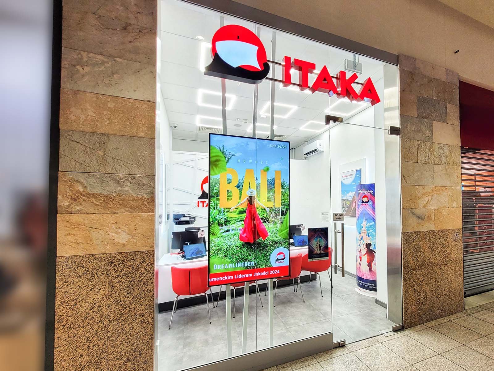 ITAKA ZAMOŚĆ GALERIA TWIERDZA