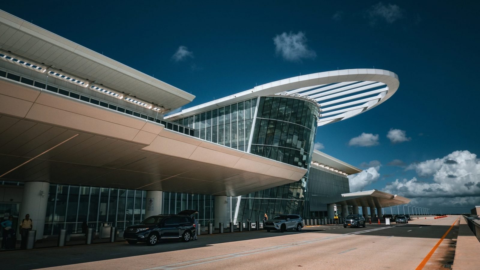 10-najwiekszych-lotnisk-na-swiecie-galeria-1