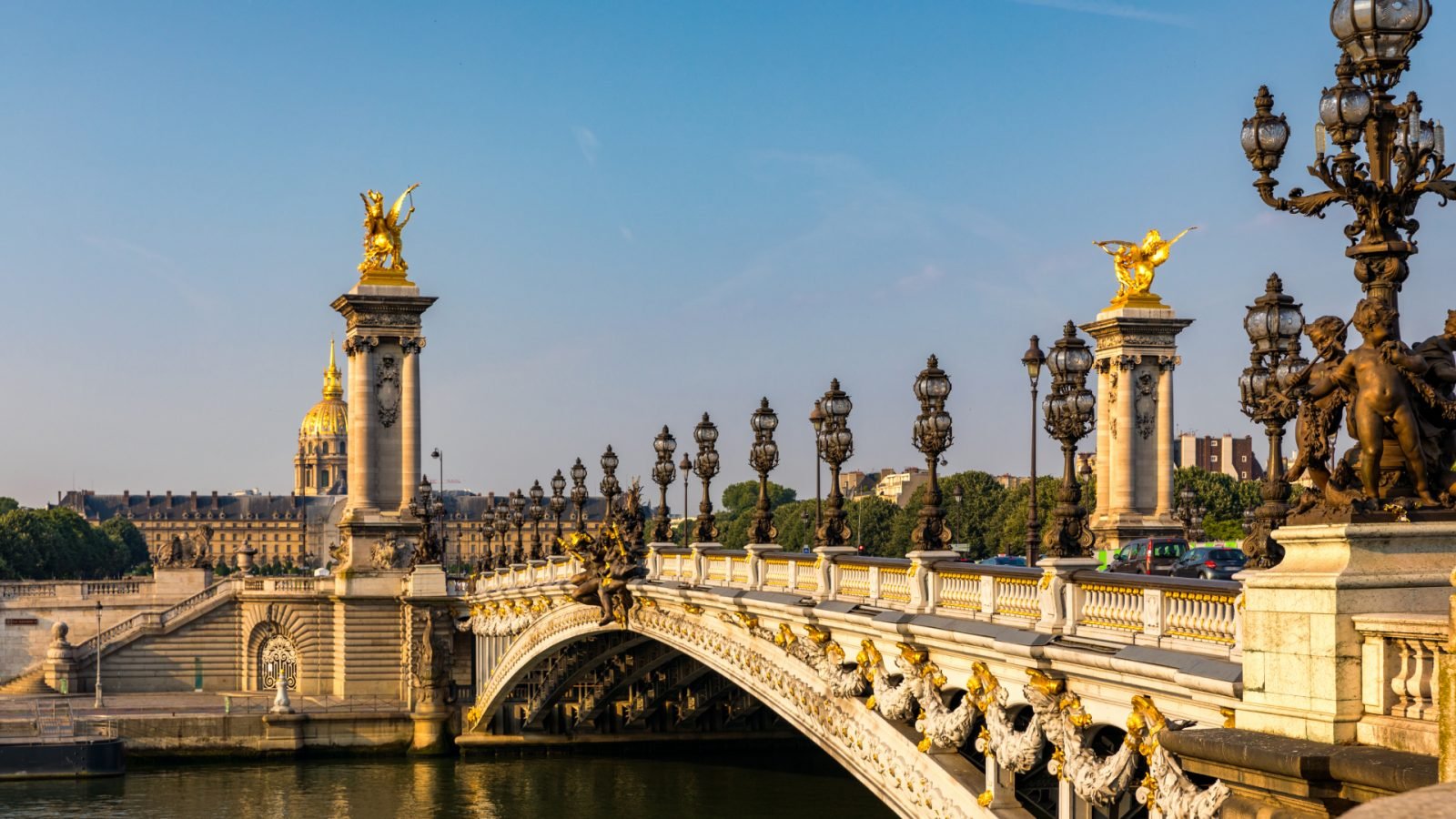 most łukowy nad Sekwaną