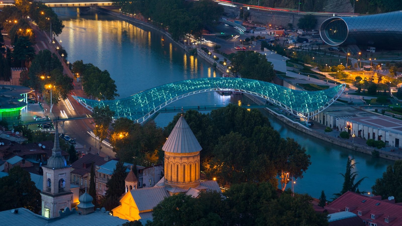 tbilisi-stolica-gruzji-co-warto-zobaczyc-galeria-1