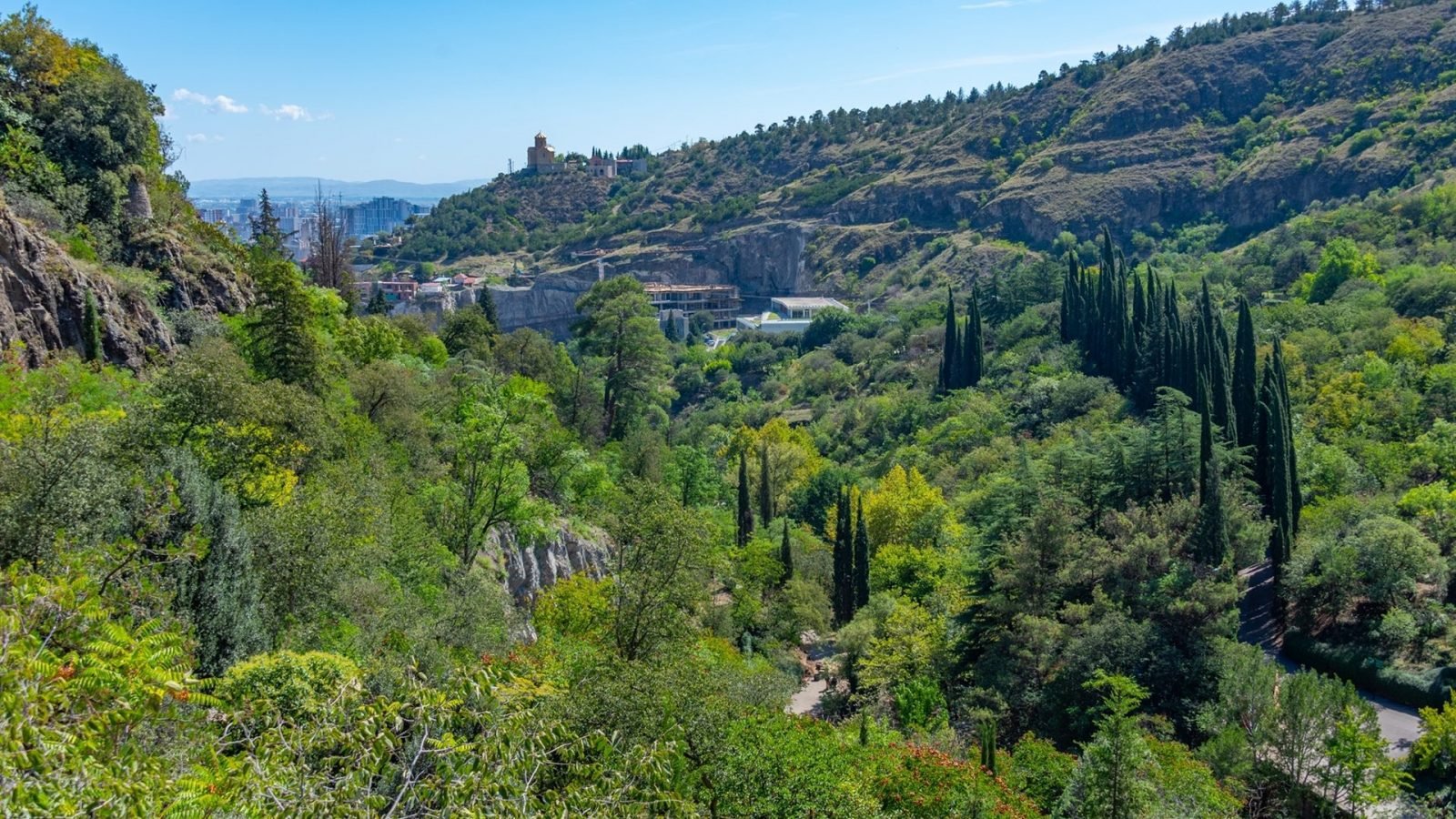 tbilisi-stolica-gruzji-co-warto-zobaczyc-galeria-2