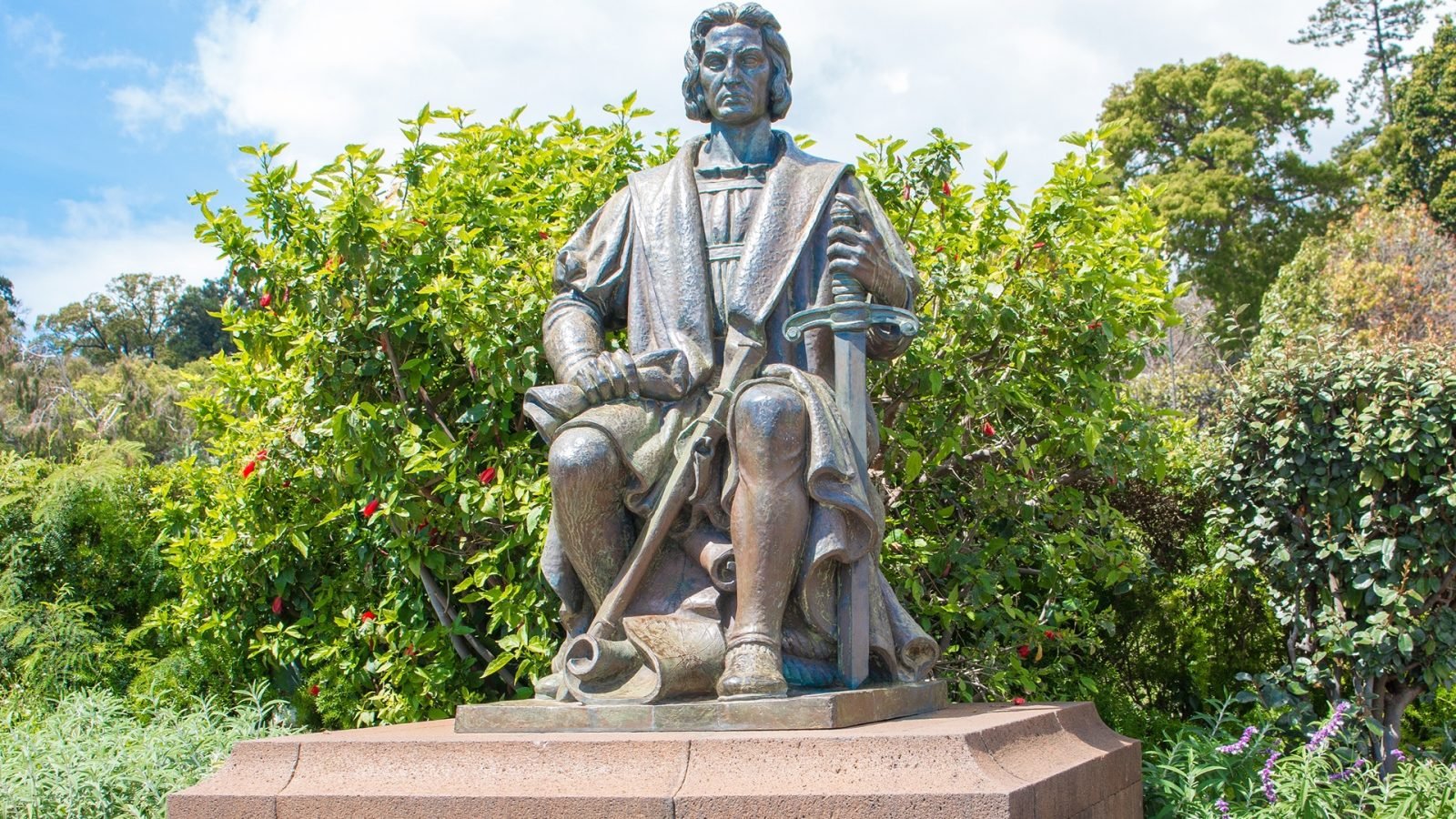 atrakcje-madery-co-zobaczyc-na-wyspie-wiecznej-wiosny-informacja