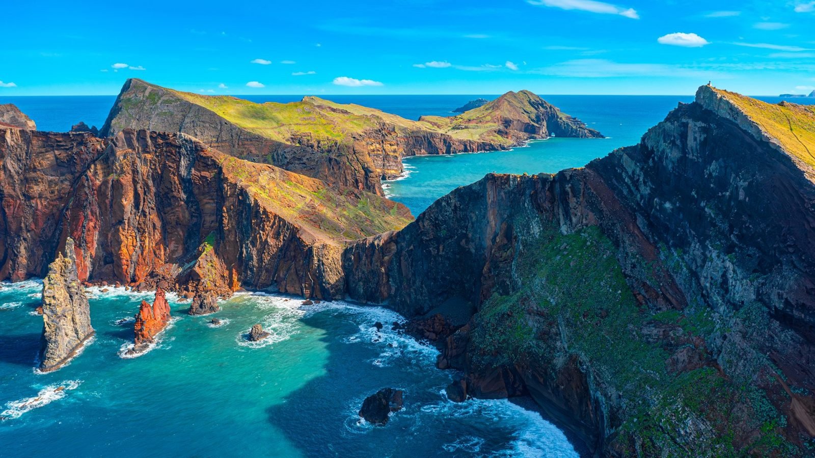 atrakcje-madery-co-zobaczyc-na-wyspie-wiecznej-wiosny-galeria-1