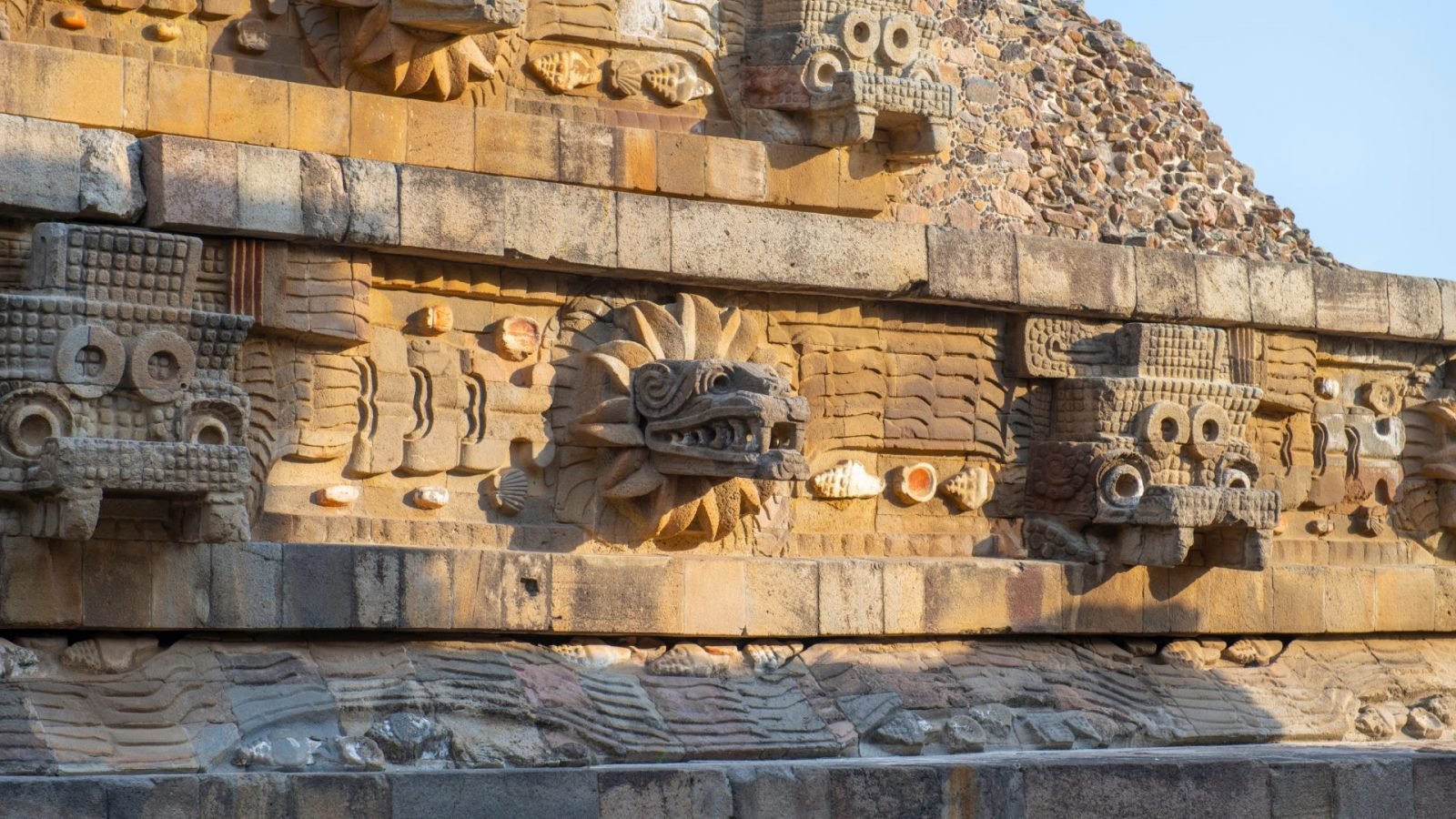 Świątynia Quetzalcoatla w Teotihuacán