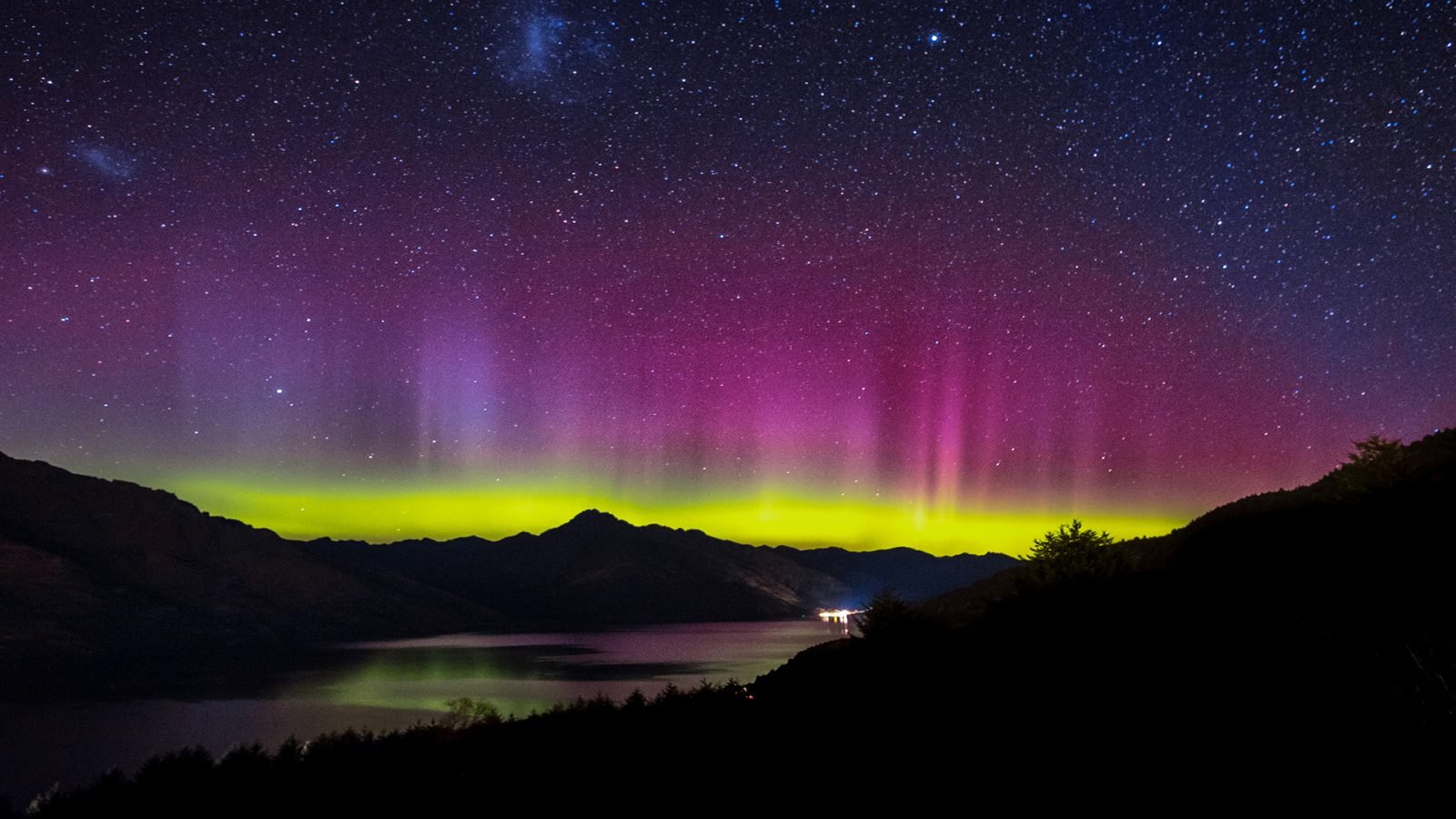 Aurora australis w Nowej Zelandii