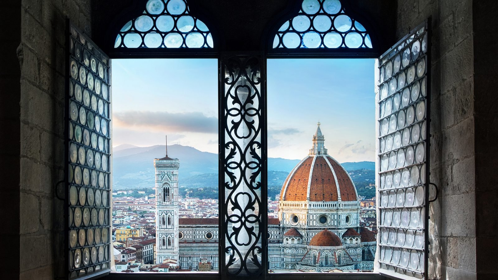 Widok z okna na Santa Maria del Fiore.