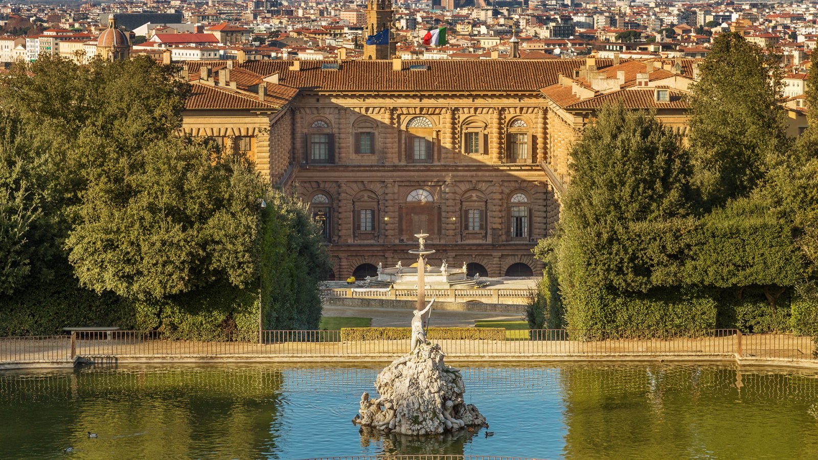 Widok na Palazzo Pitti z Ogrodów Boboli.
