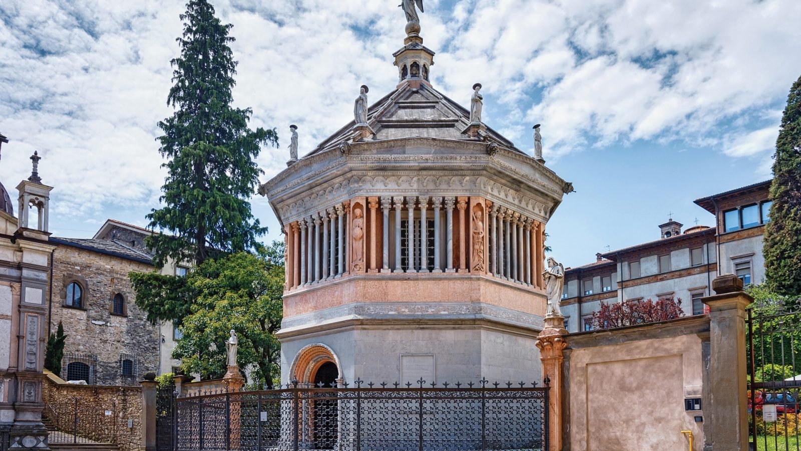 Baptysterium Bergamo - Bergamo, Włochy