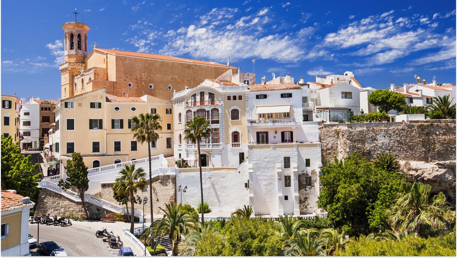 minorka-co-zobaczyc-na-wyspie-balearow-galeria-1