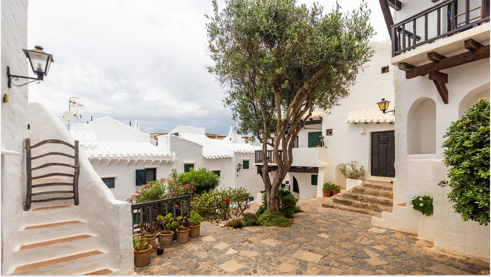 minorka-co-zobaczyc-na-wyspie-balearow-galeria-1