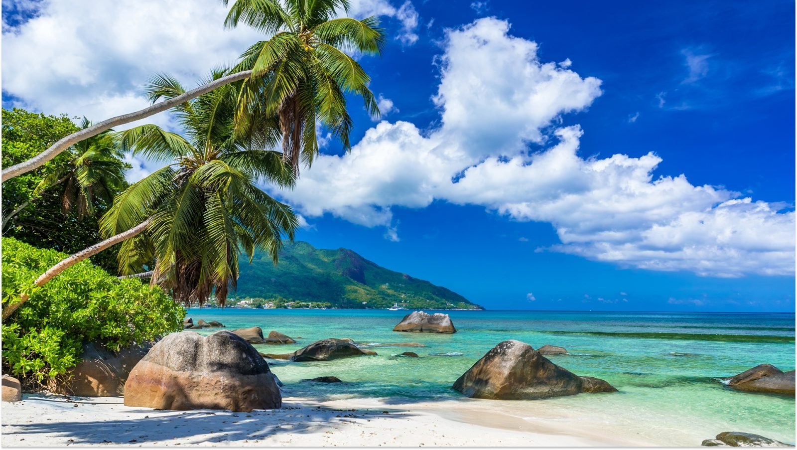 Baie Beau Vallon – plaża na wyspie Mahe na Seszelach