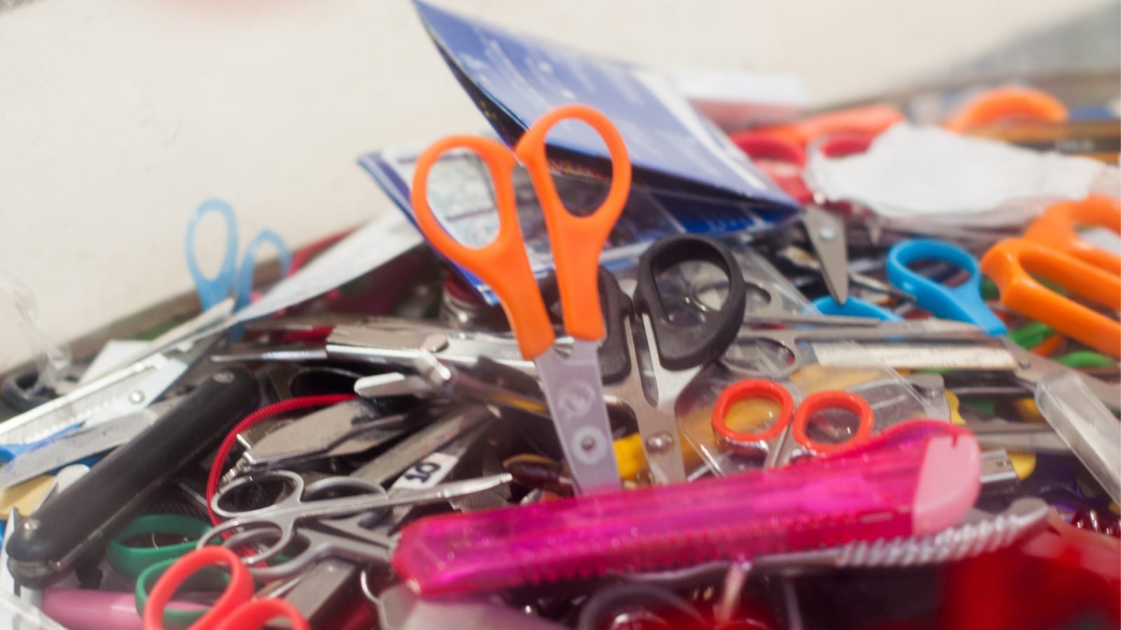 niebezpieczne i zabronione przedmioty