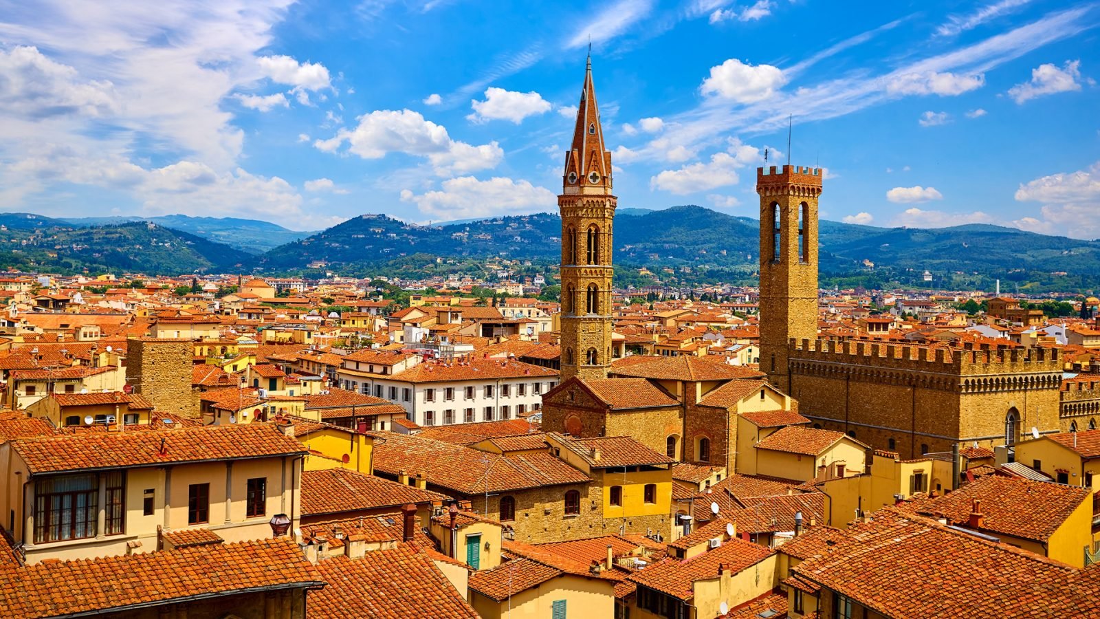 Widok na wieże Palazzo Vecchio.