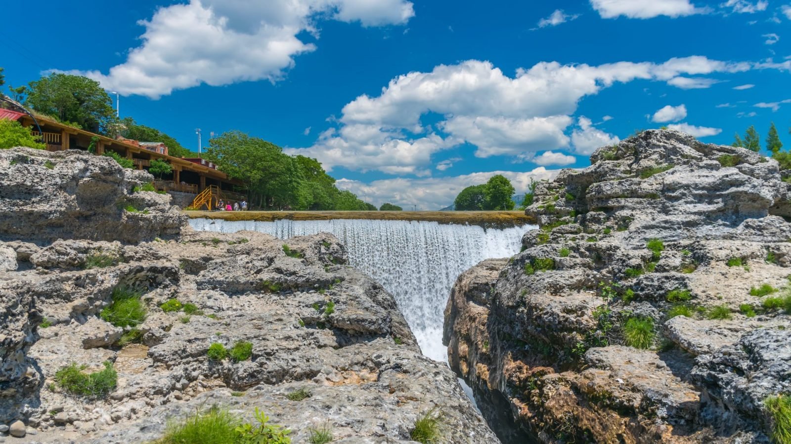 wodospad w Czarnogórze