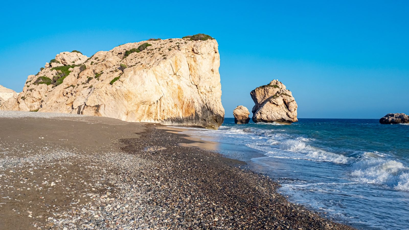 pafos-czy-larnaka-ktore-miasto-wybrac-na-wakacje-na-cyprze-galeria-1