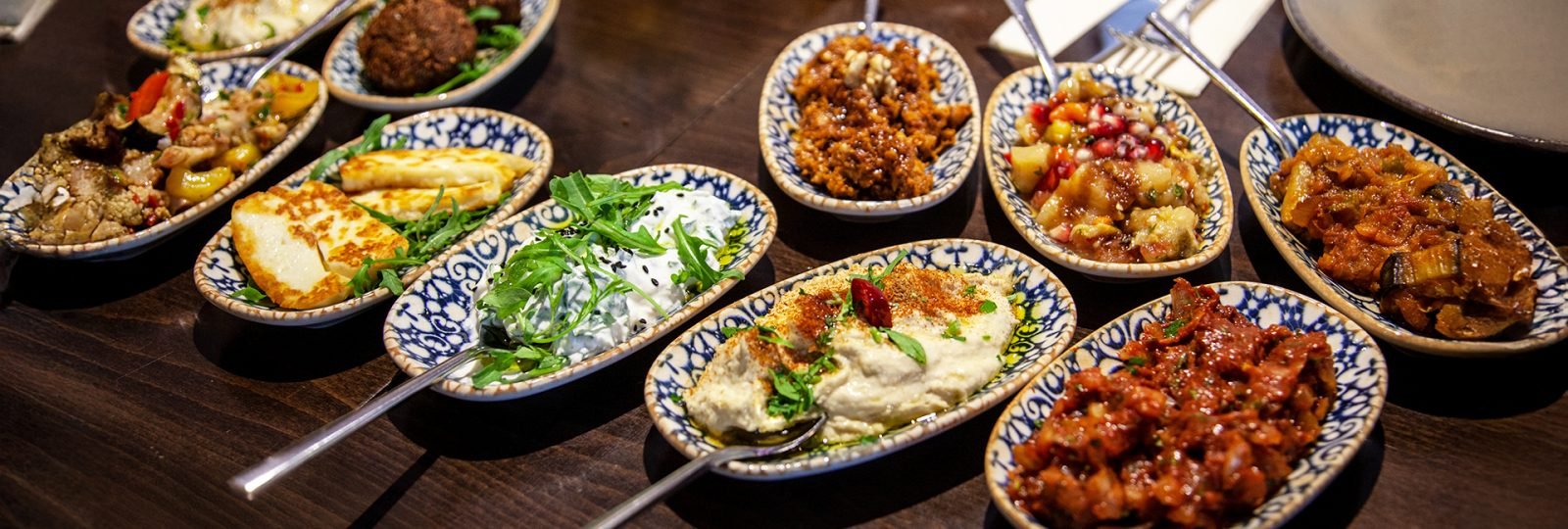 kuchnia-turecka-10-potraw-i-przysmakow-ktorych-sprobujesz-w-turcji