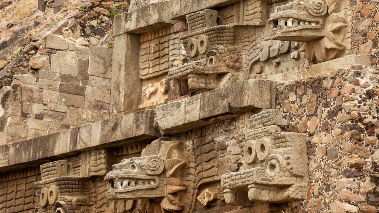 Teotihuacán Meksyk - starożytne rzeźby