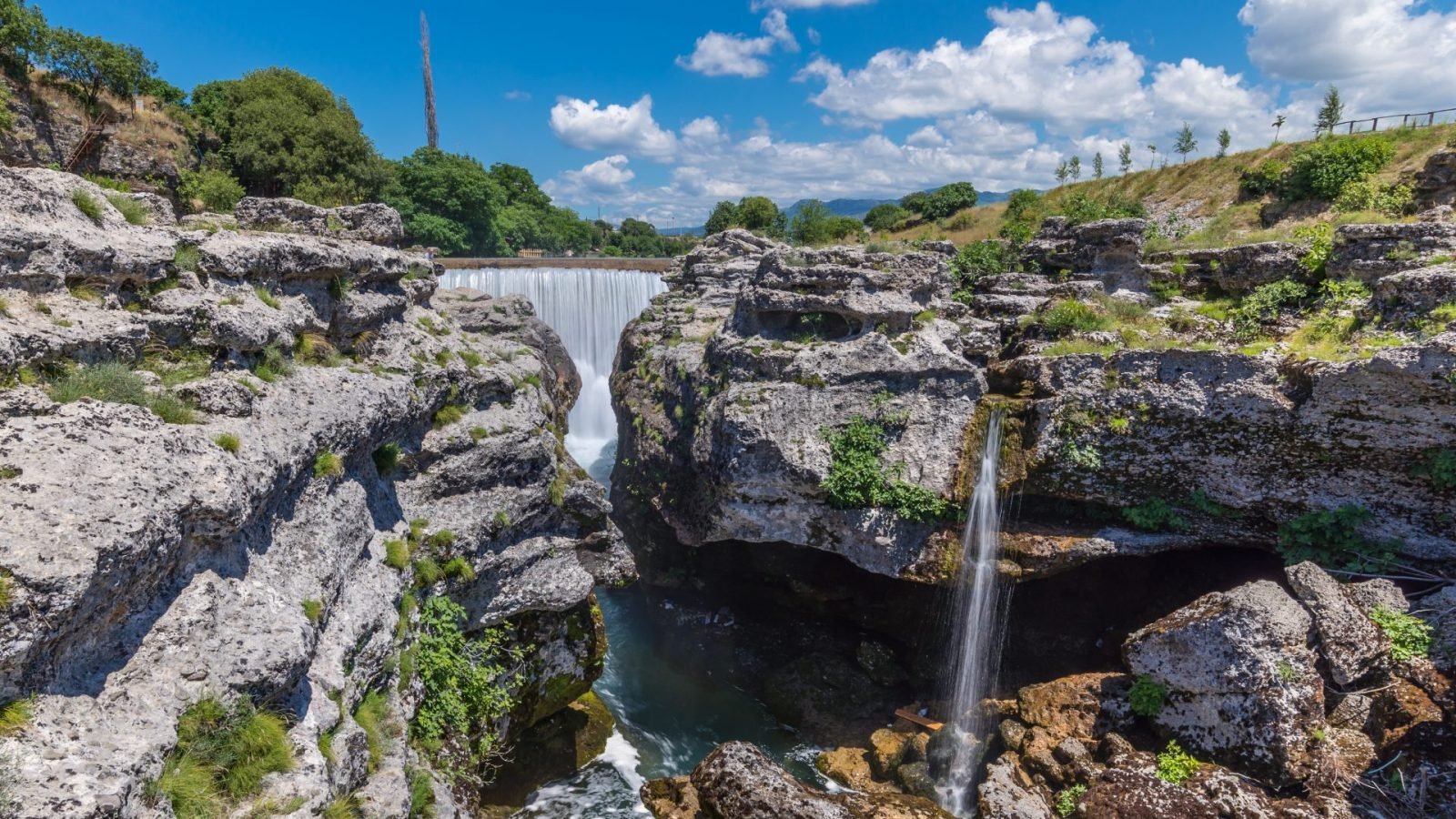 zatoka-kotorska-i-wodospad-niagara-czym-zaskoczy-cie-czarnogora-galeria-1