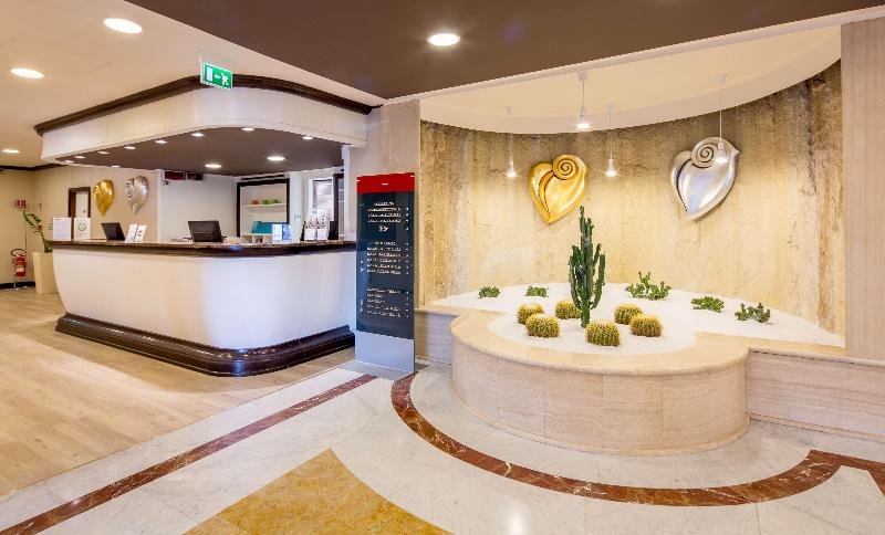 Best Western Plus Tower Hotel 6