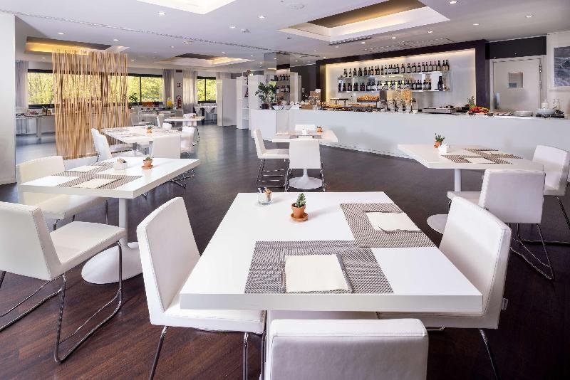 Best Western Plus Tower Hotel 12