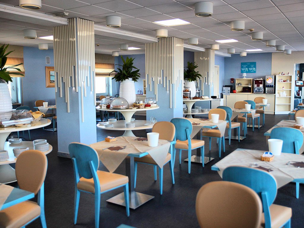 Barion Hotel & Congressi 9