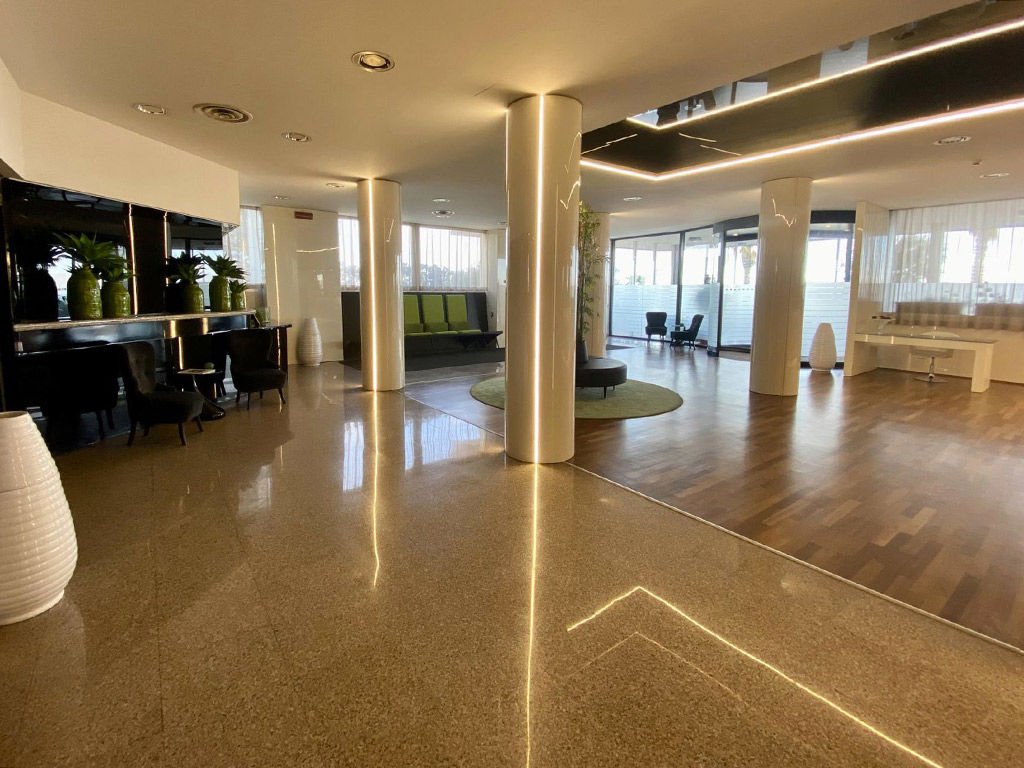 Barion Hotel & Congressi 8