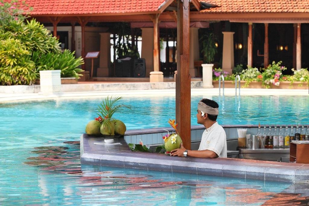Bali Tropic Resort & Spa 5