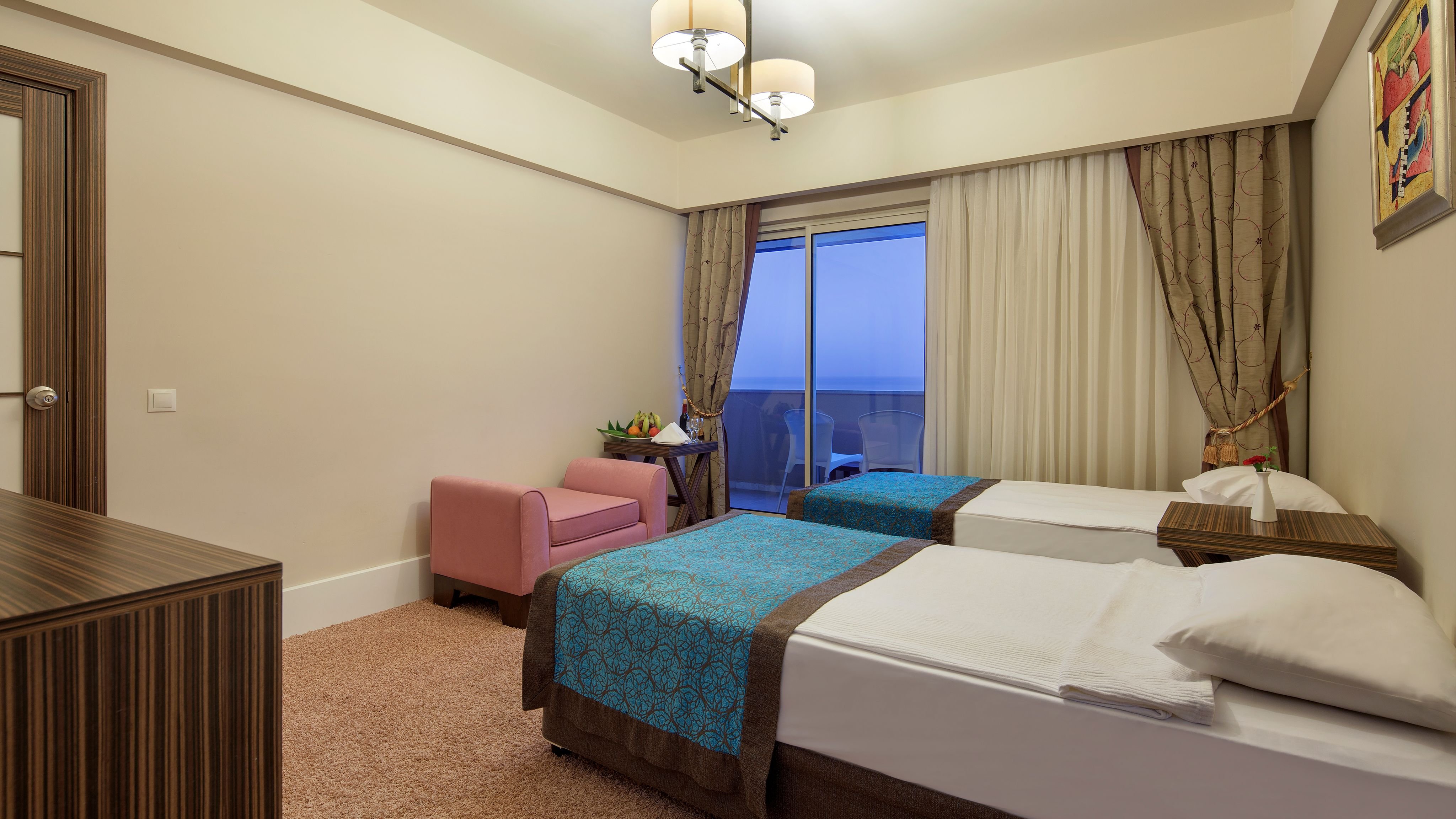 Crystal Family Resort & Spa 10