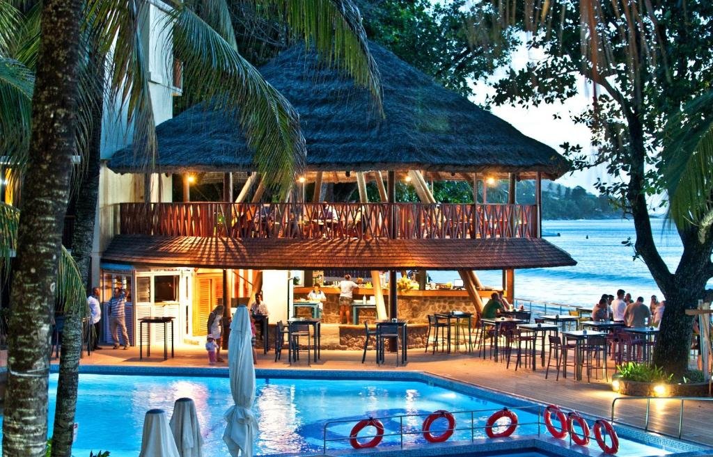 Coral Strand Smart Choice Hotel  5