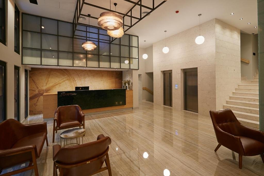 Eter Hotel 38