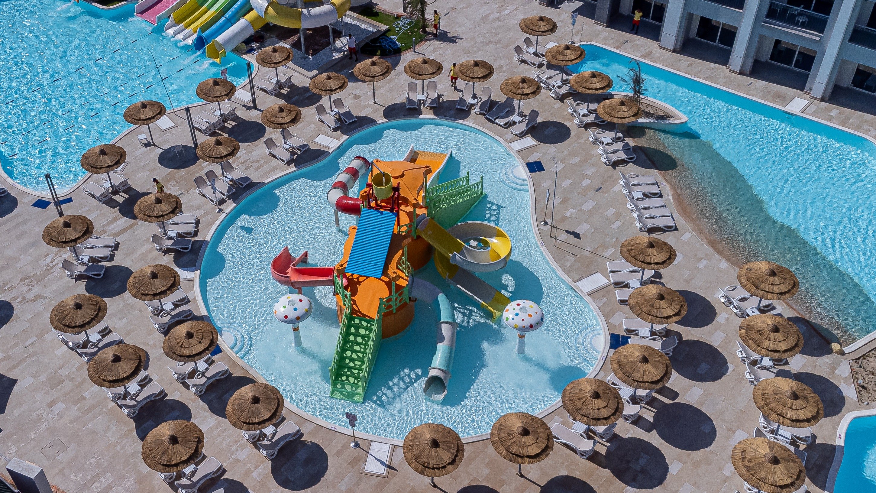 Amwaj Beach Club Abu Soma 15