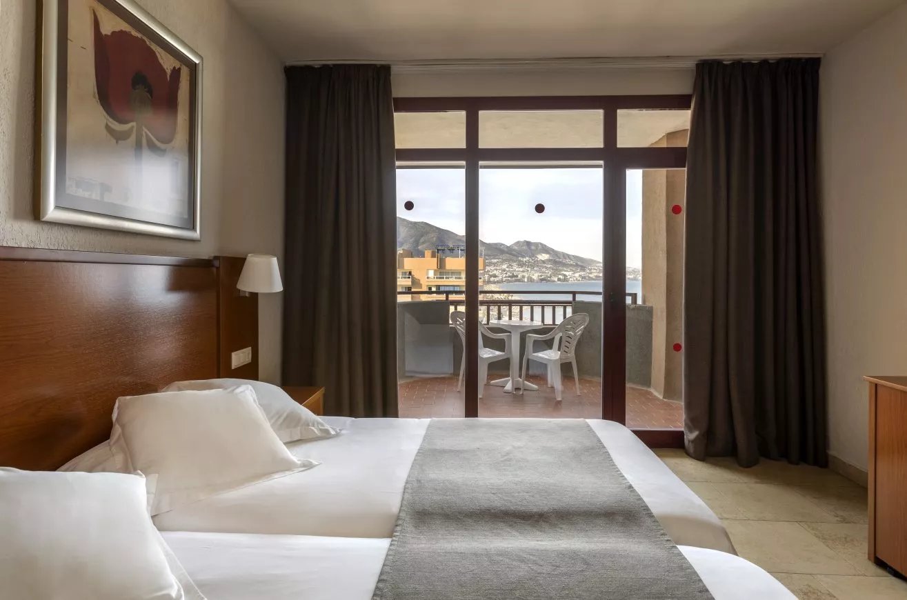 Las Palmeras Affiliated by FERGUS 8