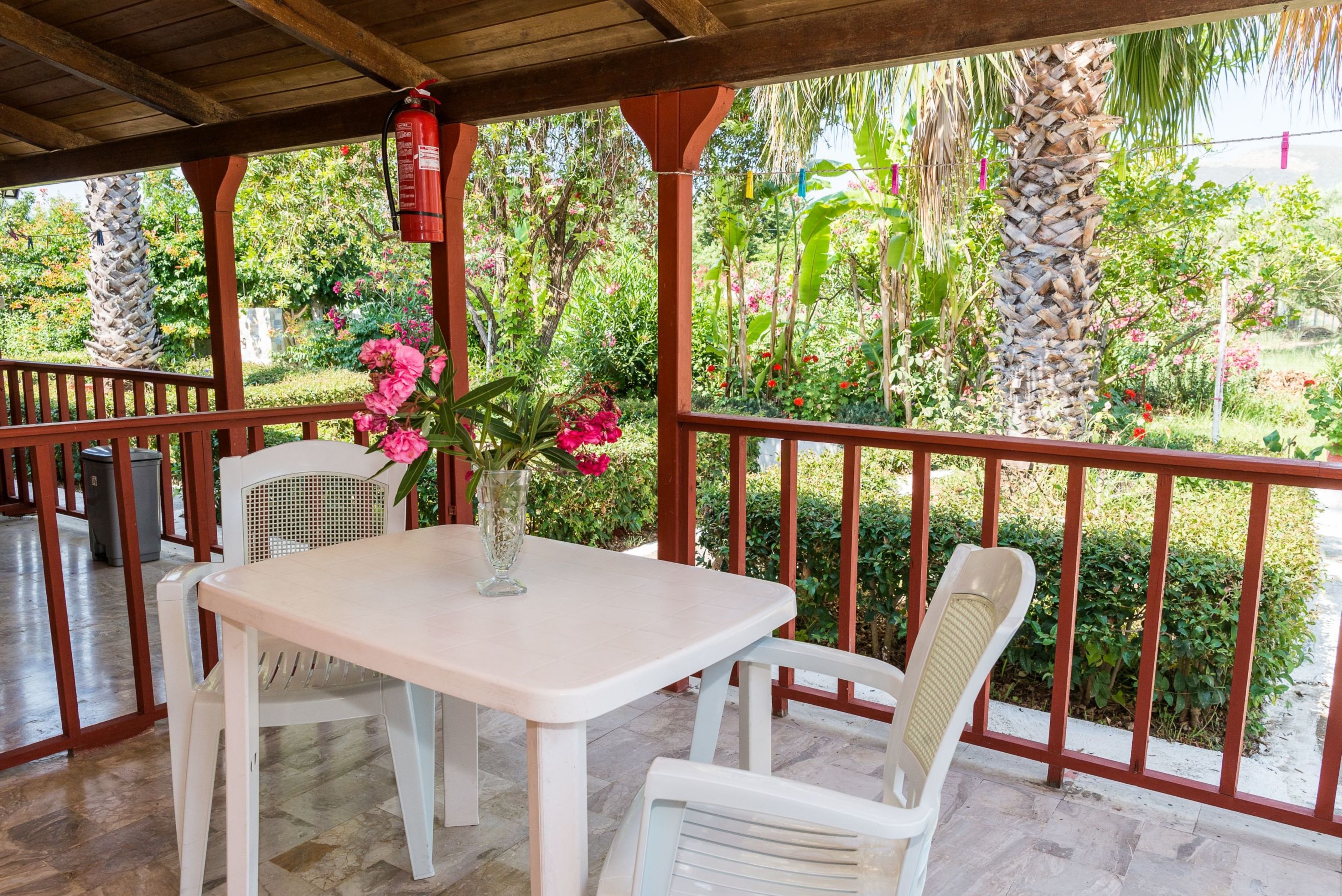 Roussa's Apartments 12